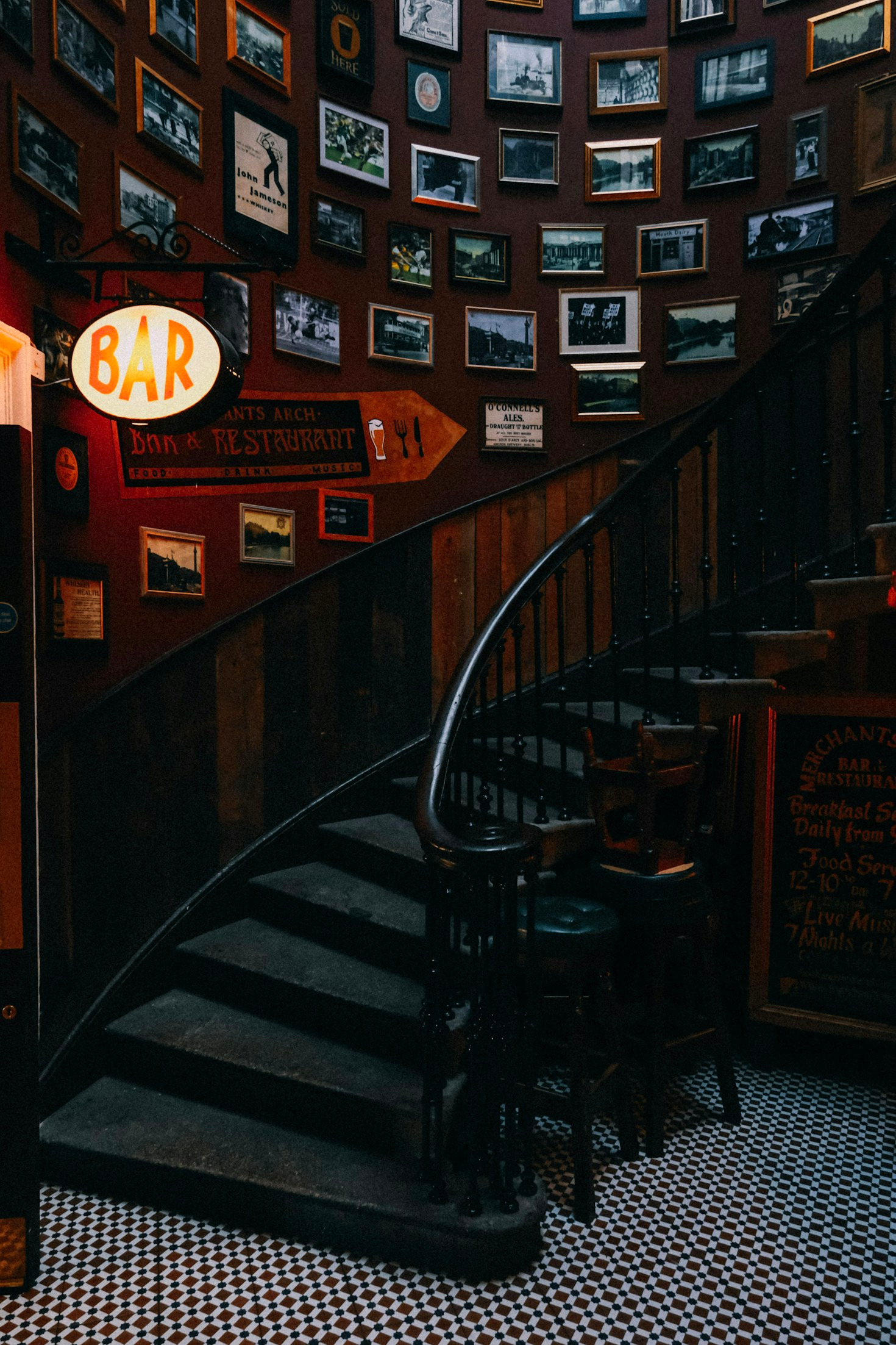 Why Temple Bar Remains The Cultural Center